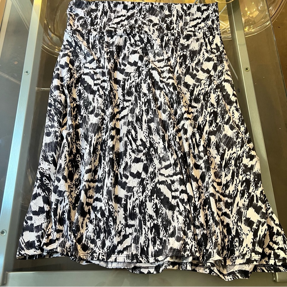 LuLaRoe Black and White Azure A-Line Skirt